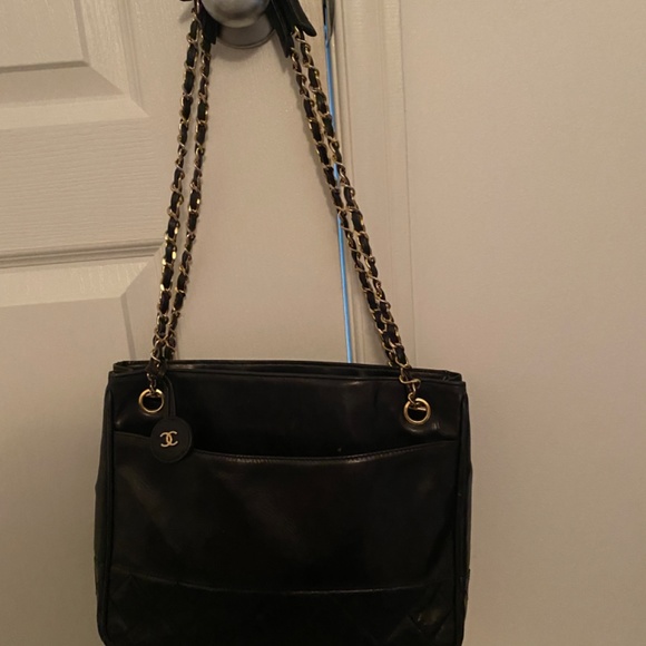 SOLD. Vintage Chanel shoulder bag. SOLD - Picture 5 of 5